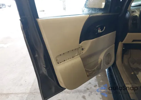 2004 Saturn Vue V6 из США, поврежденный, VIN 5GZCZ63464S837980